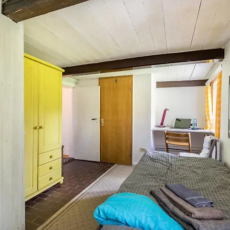 Kleiner Knopp Apartment Gluecksburg