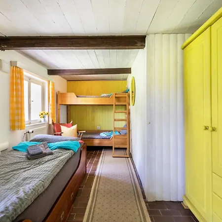 Kleiner Knopp Apartment